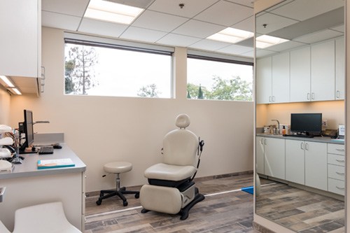 The South Bay Plastic Surgery Exam Room