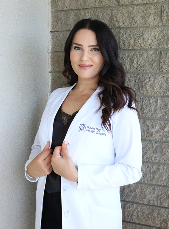 Jessica Younis: Esthetician
